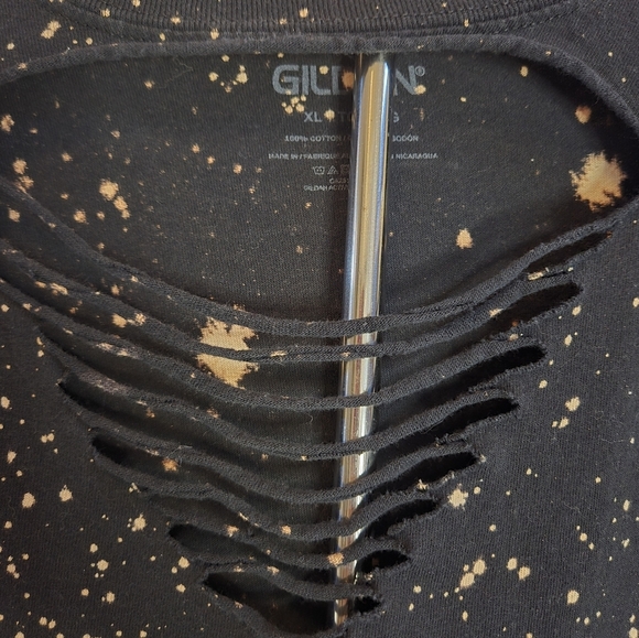 Custom Bleach Dyed Horror Mask History Tee | Distressed Cutout | Size XL - Picture 3 of 5